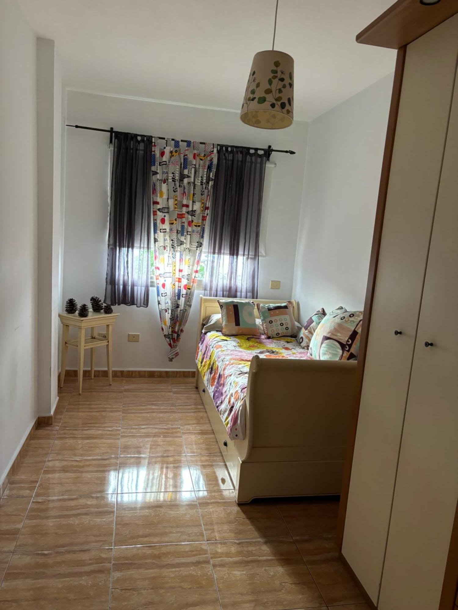 Апартаменти Piso Seminuevo Centrico Con Vistas Весіндаріо Екстер'єр фото